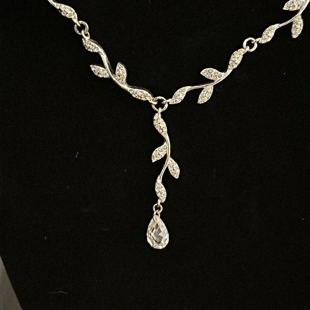 Carolee 3 Piece Crystal Wedding Jewelry Set - Picture 3 of 5